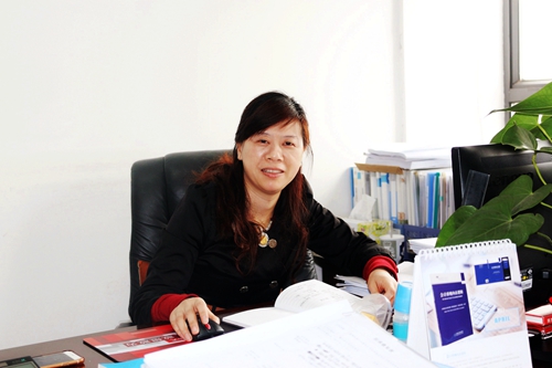 麓谷实业 詹红霞.jpg 麓谷实业 詹红霞.jpg