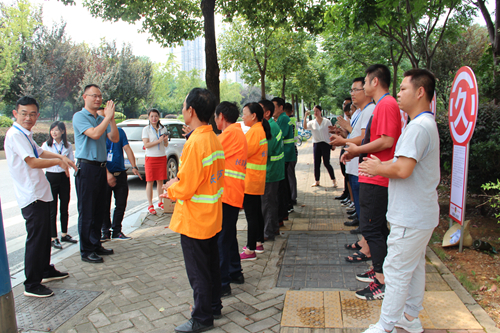 7.慰问市政环卫园林公司_副本.jpg 7.慰问市政环卫园林公司_副本.jpg