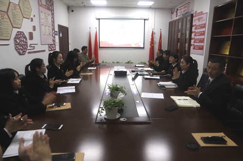 组织生活会_副本.jpg 组织生活会_副本.jpg