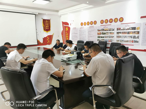 
                                                长沙高新区市政园林环卫公司开展夏季抗旱保苗工作