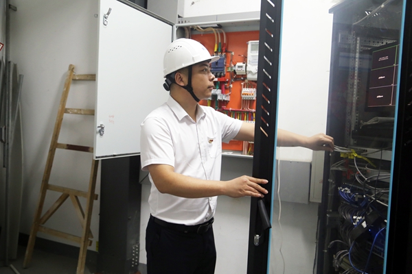 谭国栋：以实干服务擦亮党员“底色”