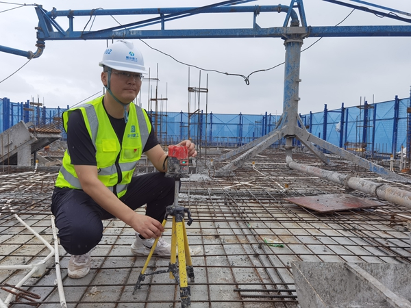 黄振宇：匠心筑梦的“工地旗手”